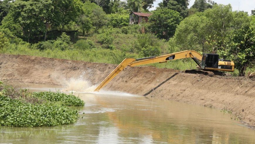 Se limpia río Carrizal para evitar inundaciones